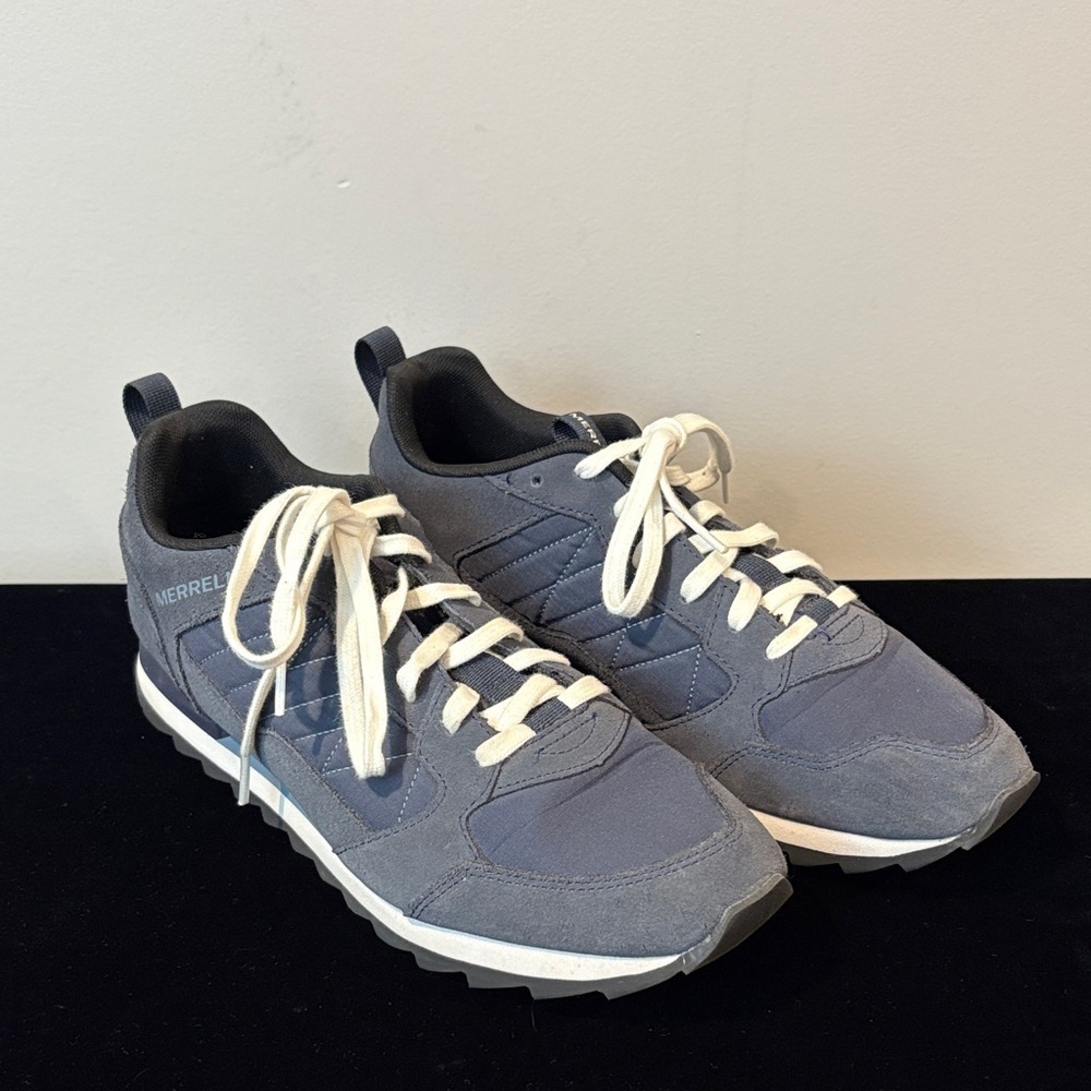 Men’s Merrell Navy Alpine Retro Style Sneakers Size 9